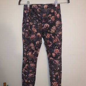 LuluLemon leggings 25”